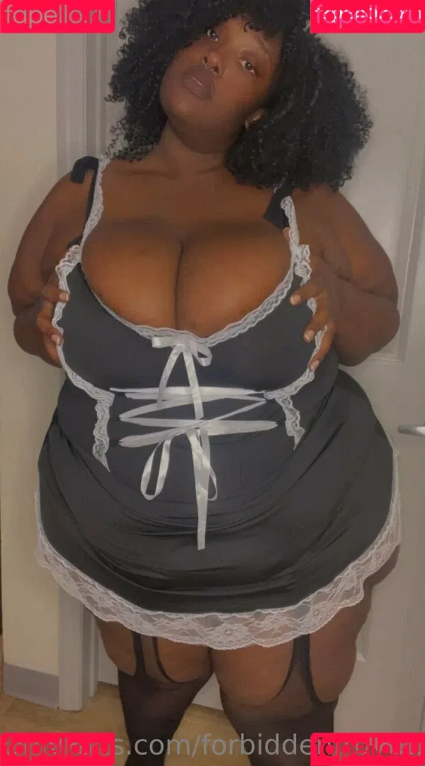 forbiddenfruyt23 Onlyfans Photo Gallery 