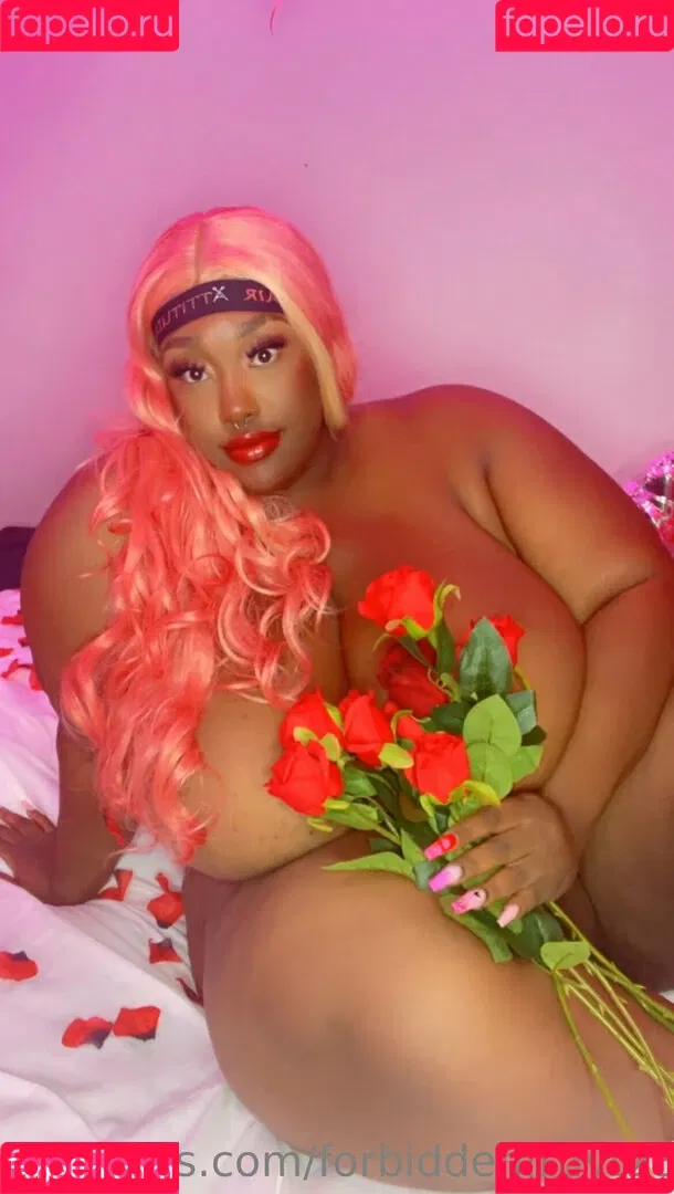 forbiddenfruyt23 Onlyfans Photo Gallery 