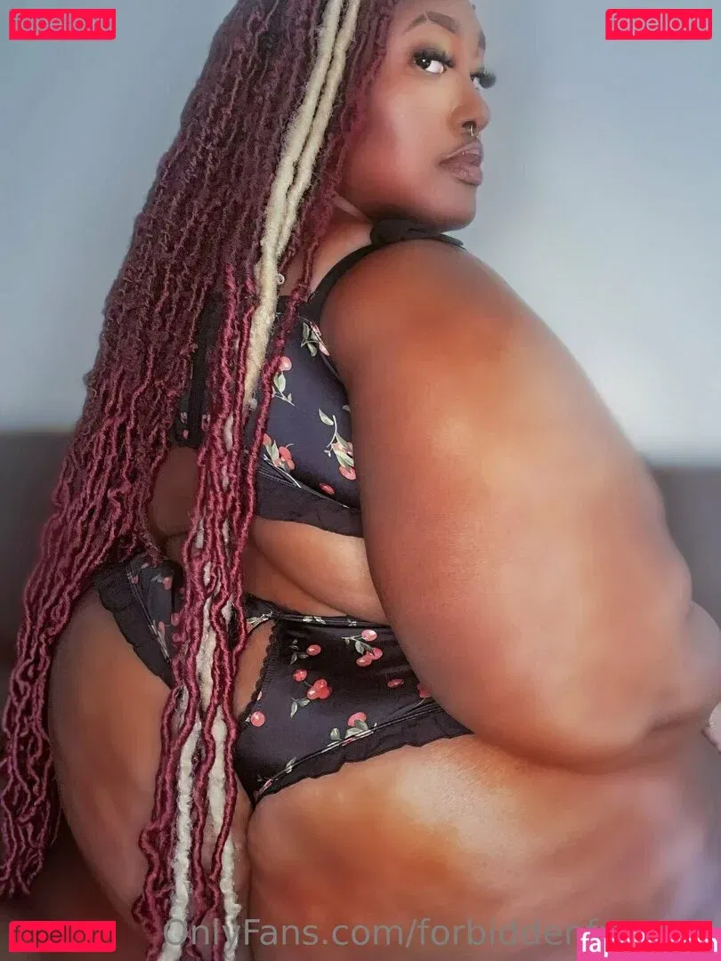 forbiddenfruyt23 Onlyfans Photo Gallery 