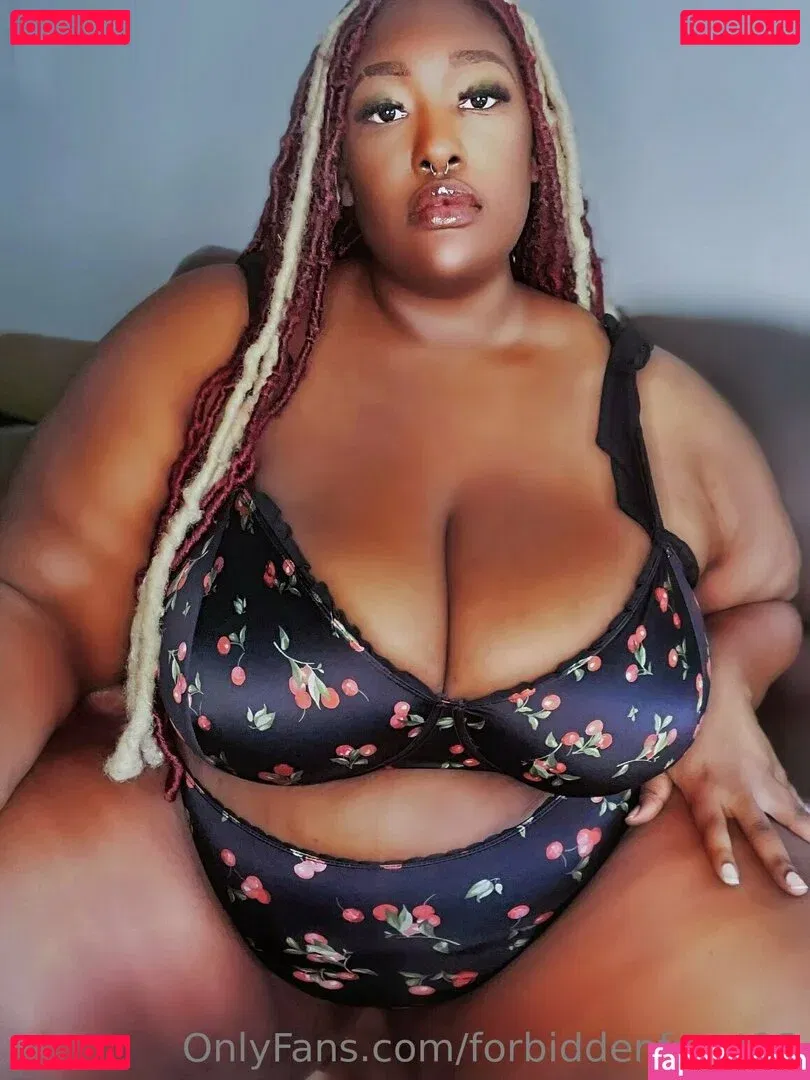 forbiddenfruyt23 Onlyfans Photo Gallery 