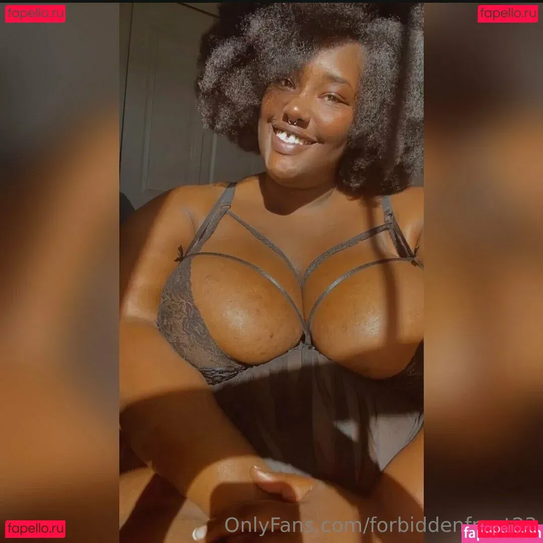 forbiddenfruyt23 Onlyfans Photo Gallery 