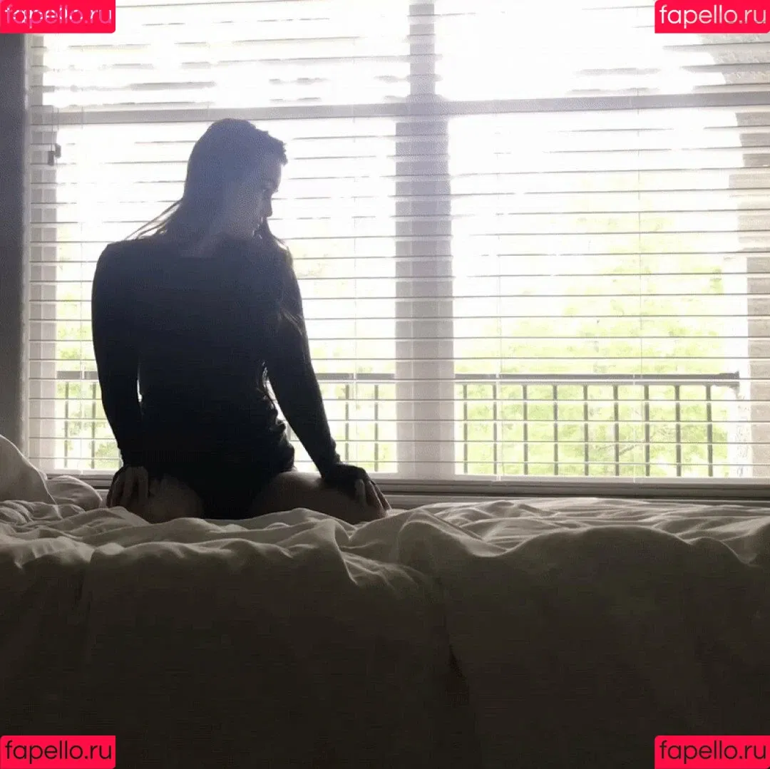 Niece Waidhofer Onlyfans Photo Gallery 