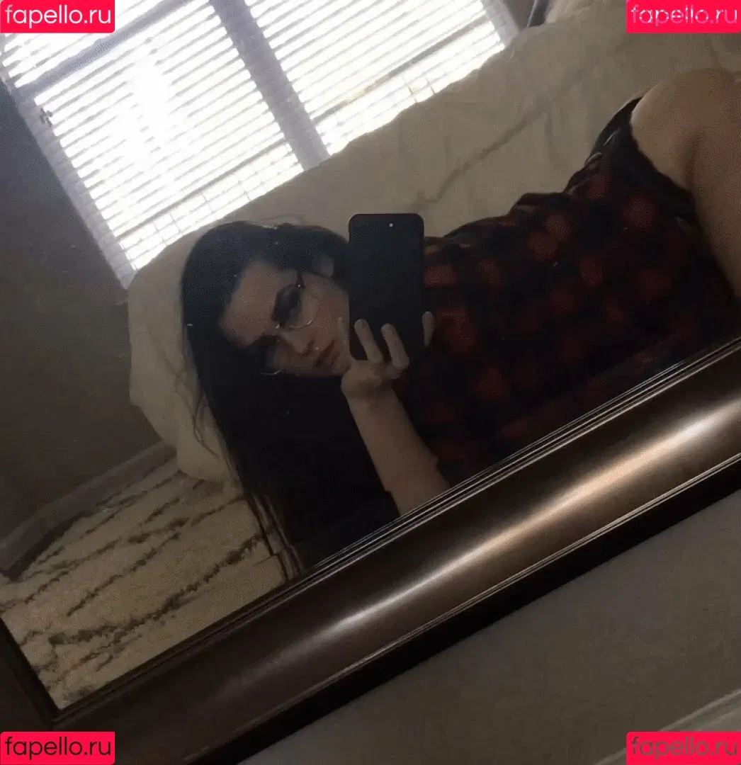 Niece Waidhofer Onlyfans Photo Gallery 