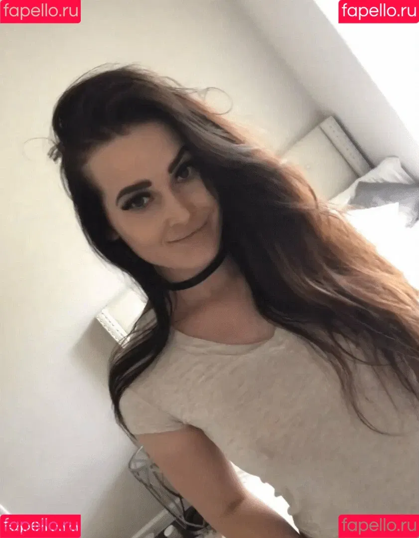 Niece Waidhofer Onlyfans Photo Gallery 