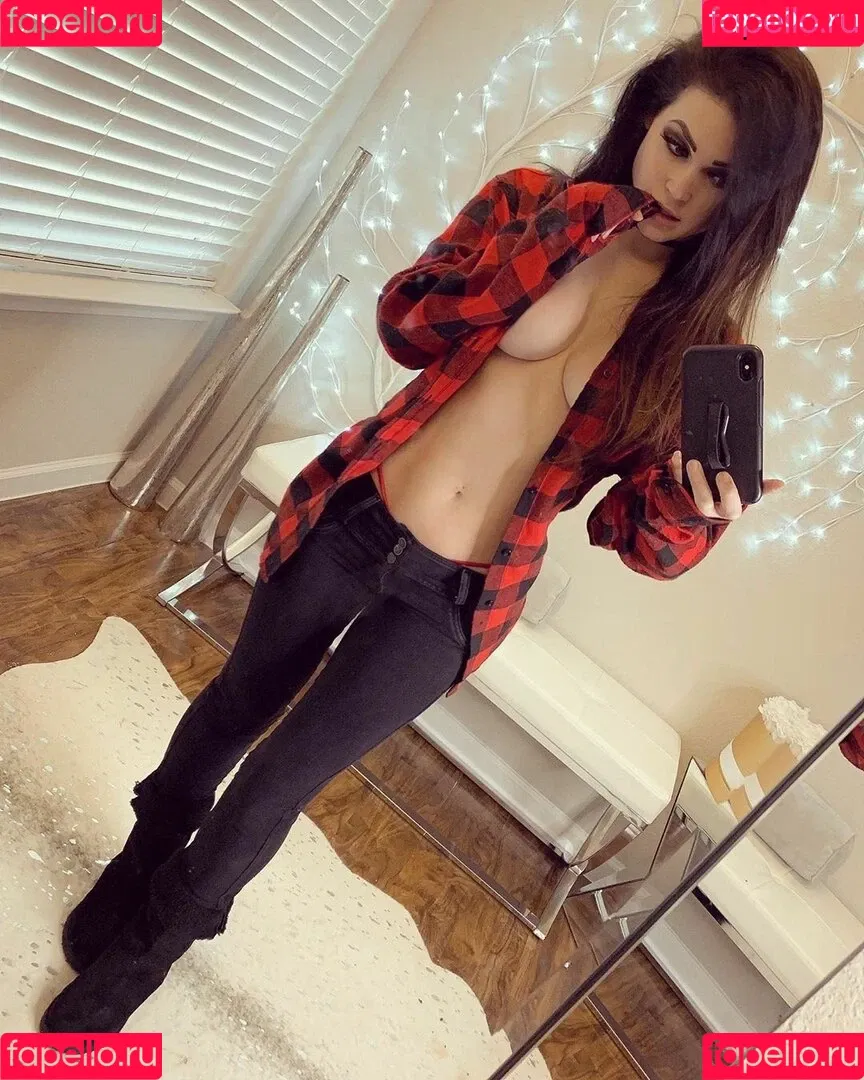 Niece Waidhofer Onlyfans Photo Gallery 