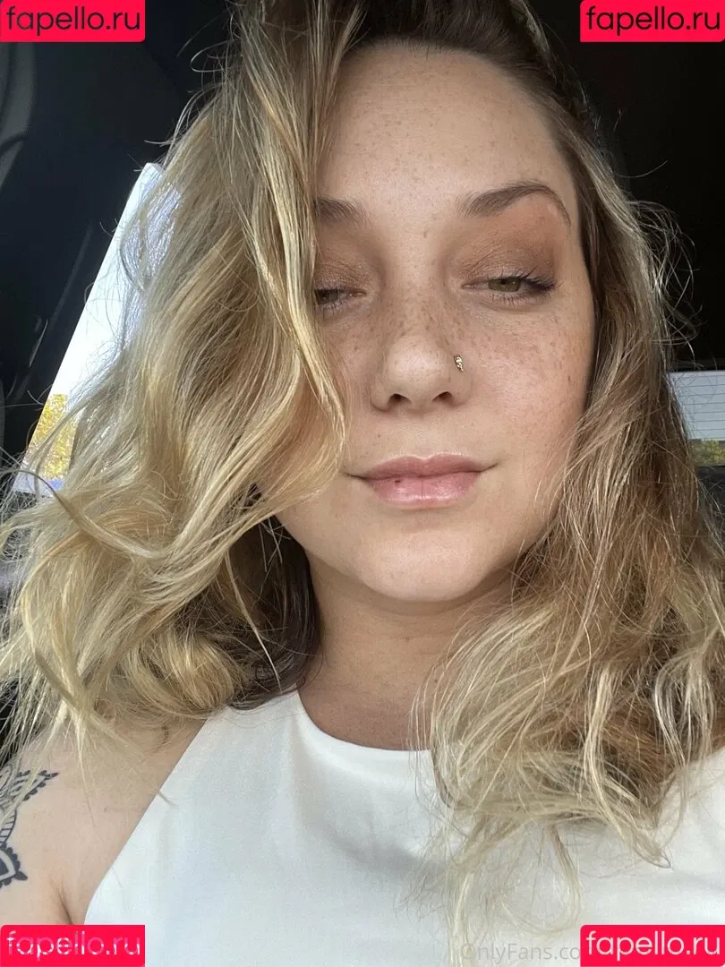 remymeow Onlyfans Photo Gallery 