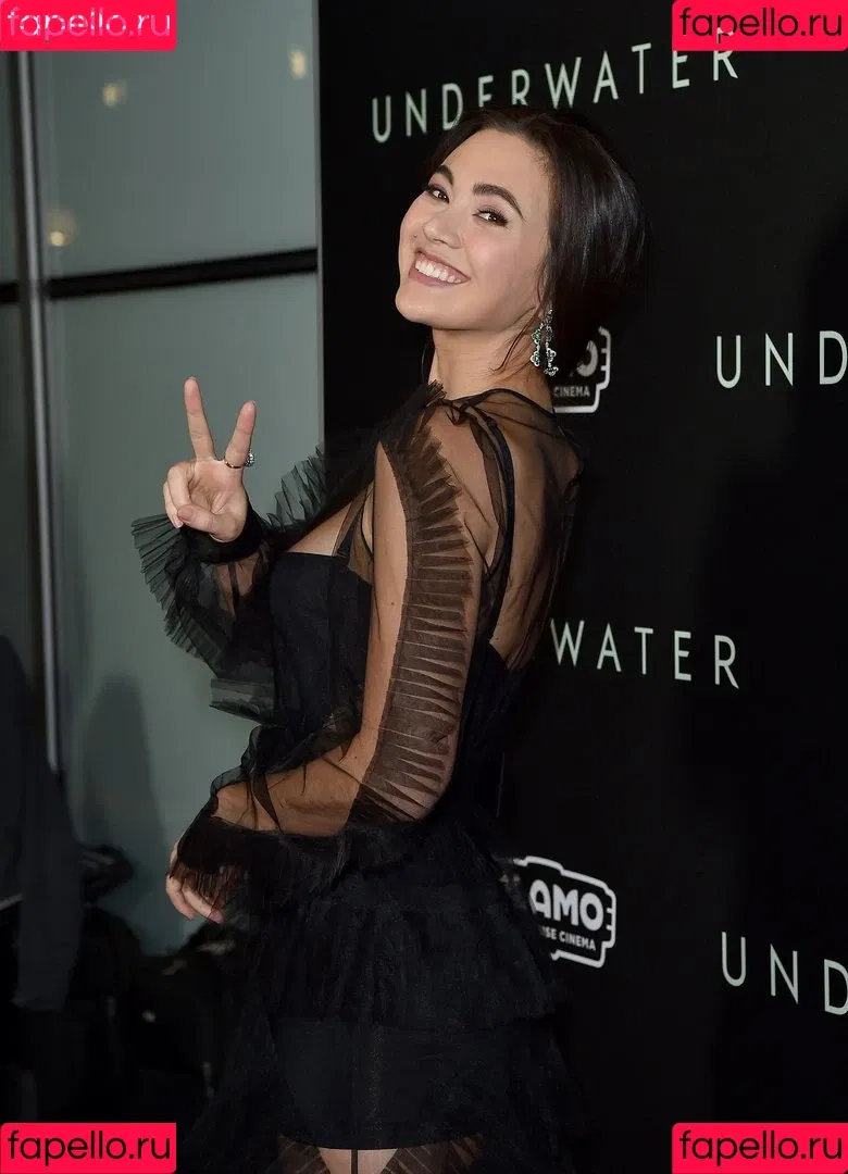 Jessica Yu Li Henwick Onlyfans Photo Gallery 