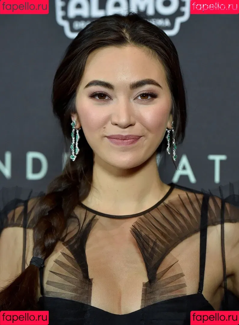 Jessica Yu Li Henwick Onlyfans Photo Gallery 
