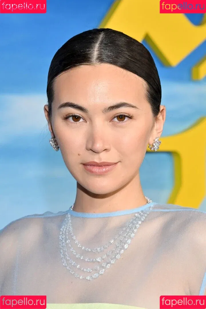 Jessica Yu Li Henwick Onlyfans Photo Gallery 