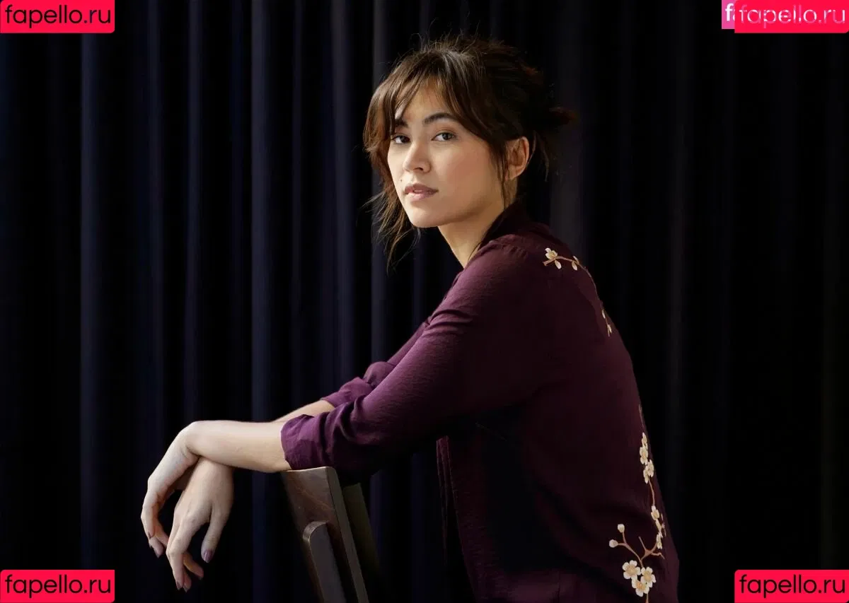 Jessica Yu Li Henwick Onlyfans Photo Gallery 