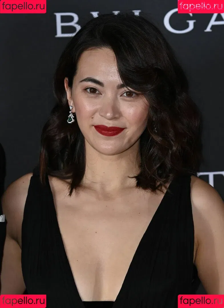 Jessica Yu Li Henwick Onlyfans Photo Gallery 