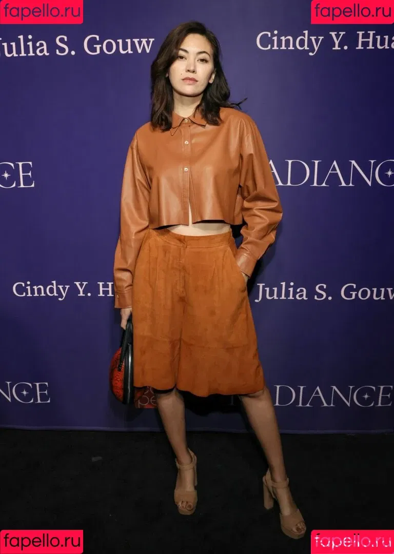 Jessica Yu Li Henwick Onlyfans Photo Gallery 