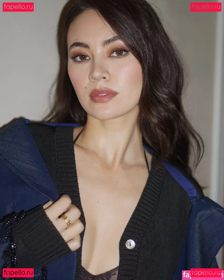 Jessica Yu Li Henwick Onlyfans Photo Gallery 