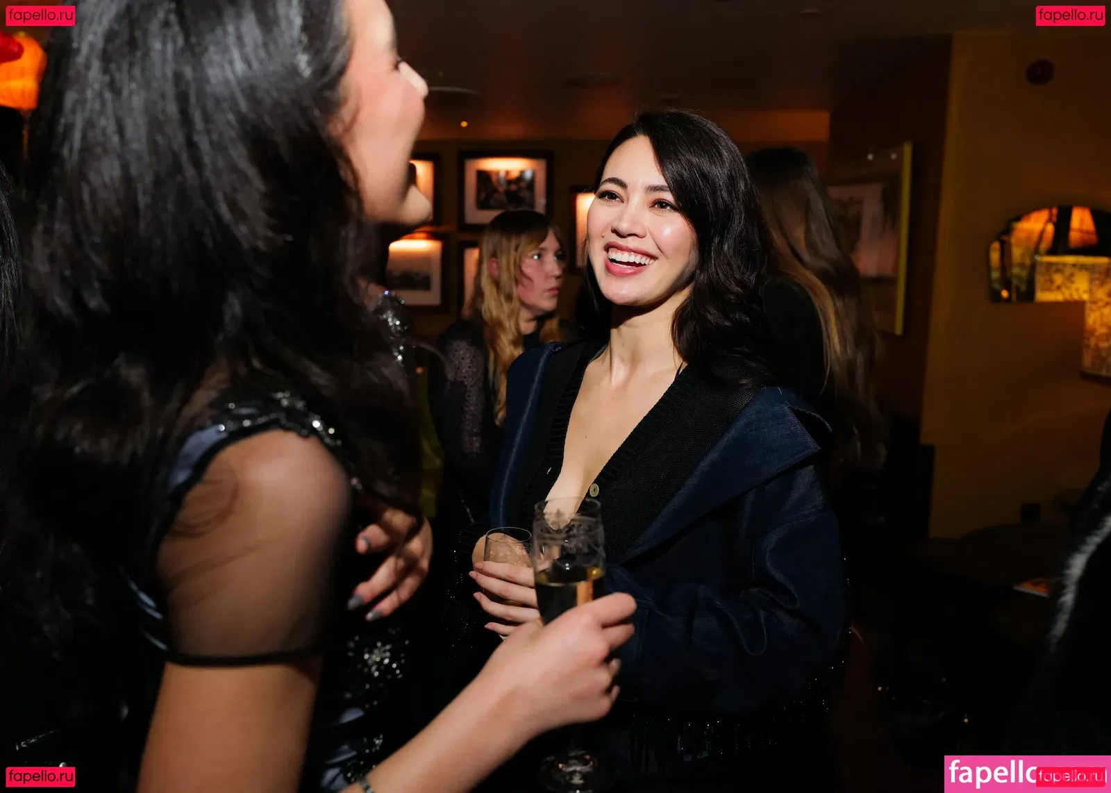 Jessica Yu Li Henwick Onlyfans Photo Gallery 