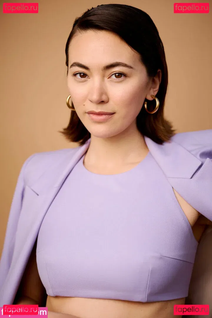 Jessica Yu Li Henwick Onlyfans Photo Gallery 