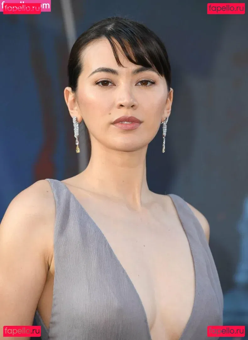 Jessica Yu Li Henwick Onlyfans Photo Gallery 