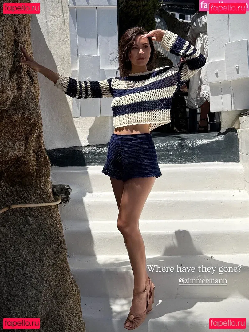 Jessica Yu Li Henwick Onlyfans Photo Gallery 