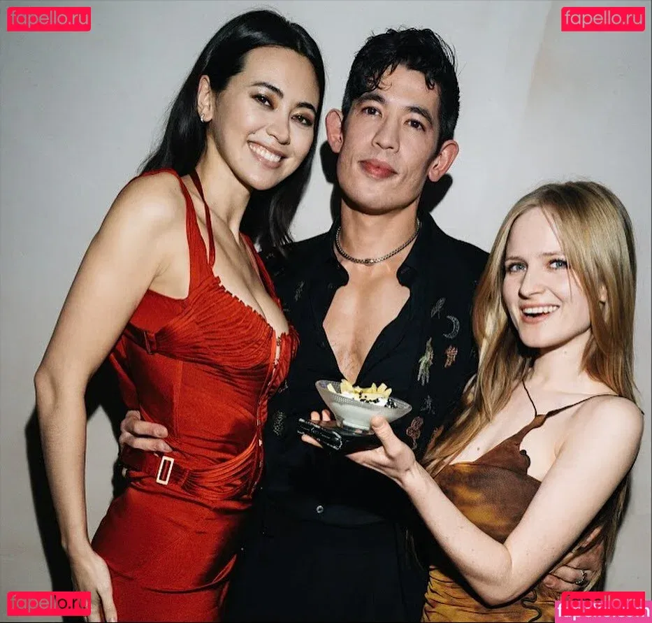 Jessica Yu Li Henwick Onlyfans Photo Gallery 