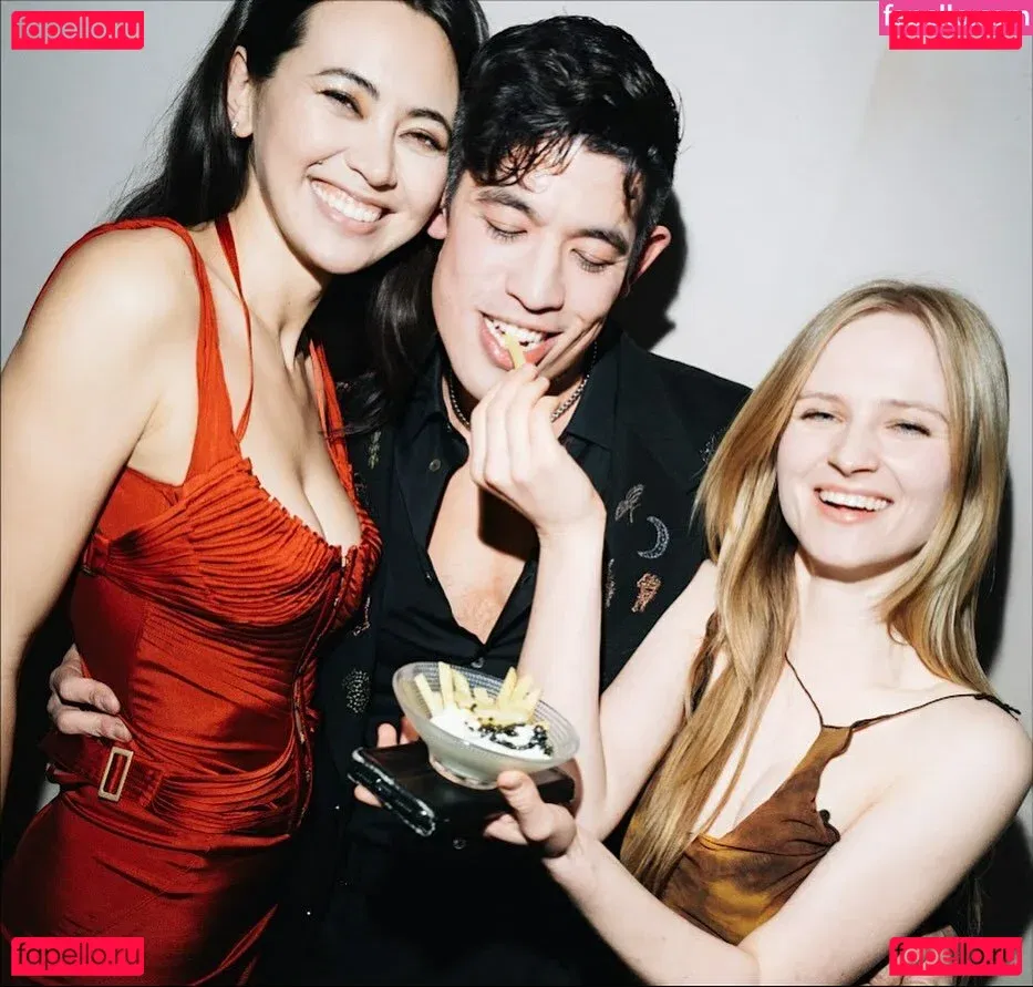 Jessica Yu Li Henwick Onlyfans Photo Gallery 