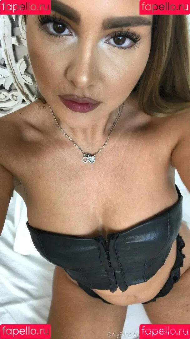 analiabigbuttvip Onlyfans Photo Gallery 