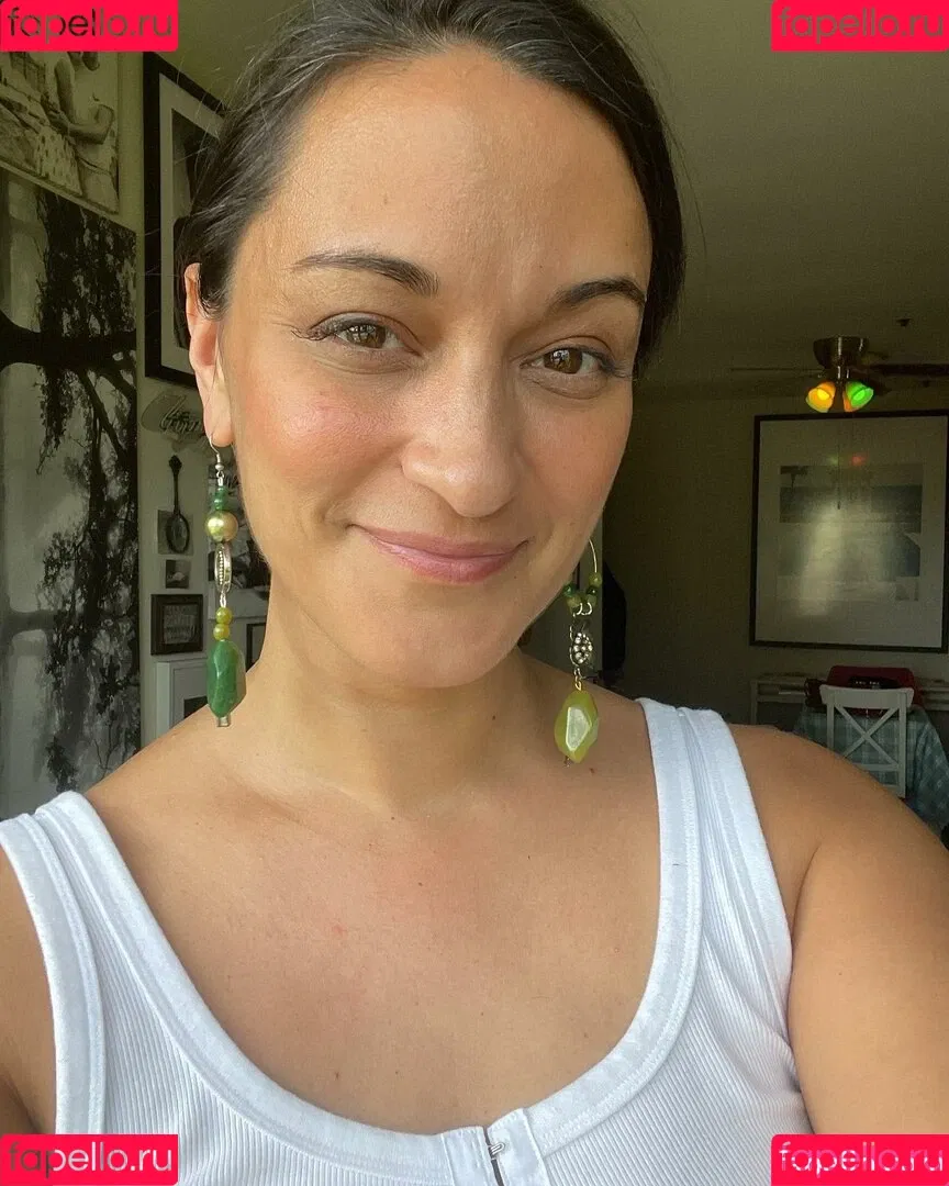 Sara Tomko Onlyfans Photo Gallery 