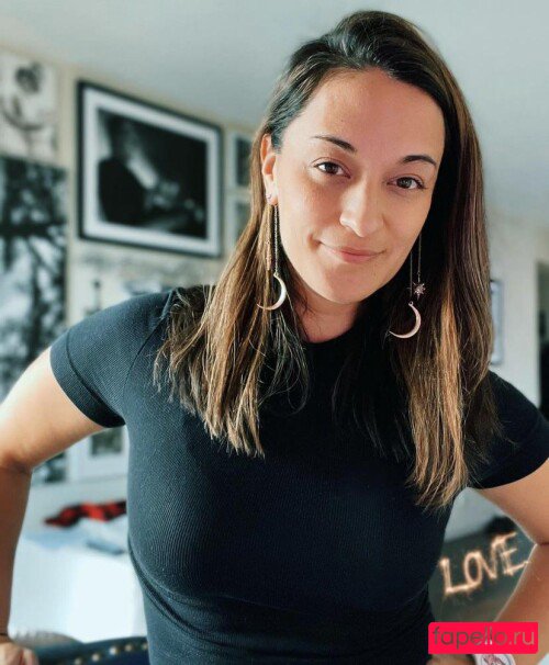 Sara Tomko Nude Onlyfans Photo 21
