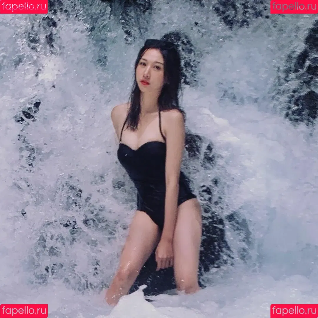 映雪Inshy Onlyfans Photo Gallery 