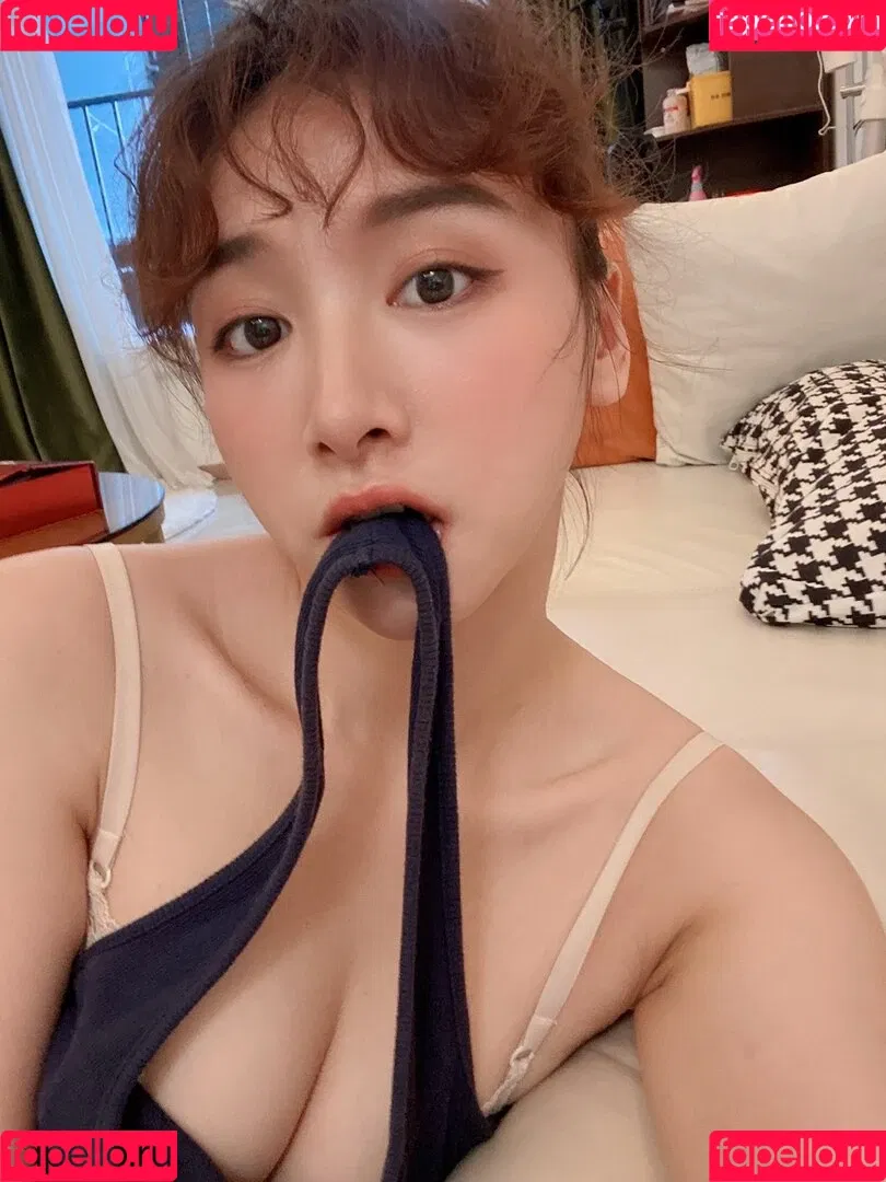 映雪Inshy Onlyfans Photo Gallery 