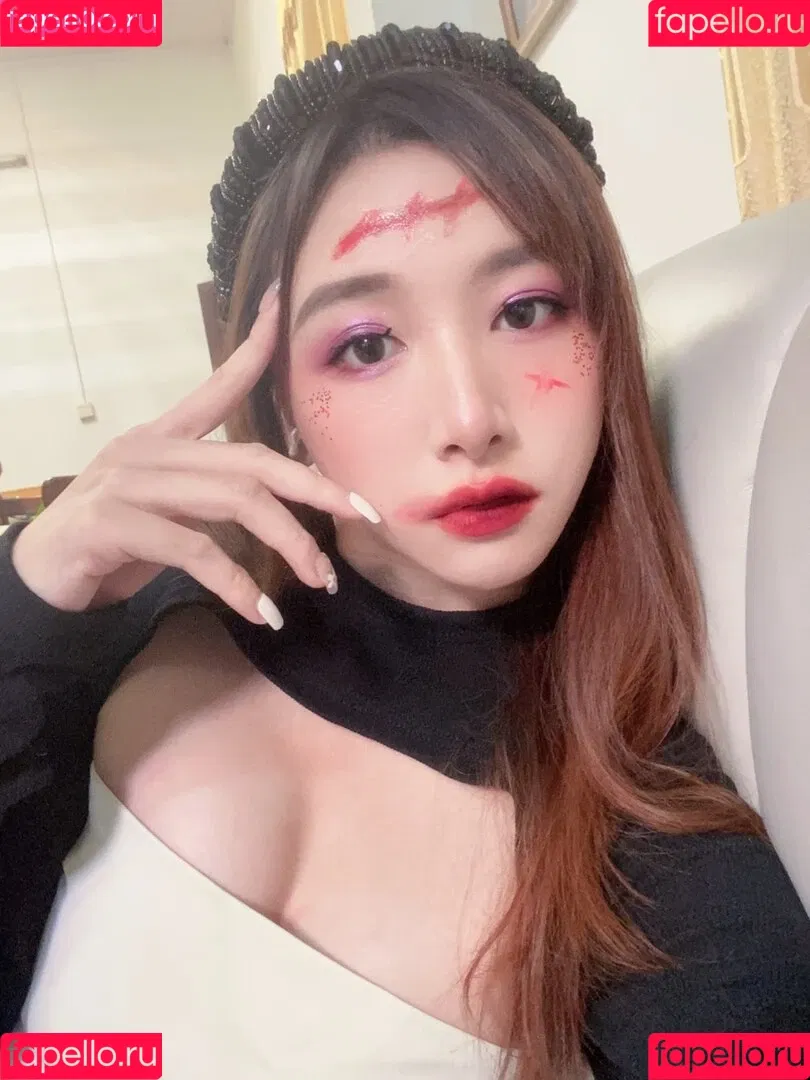 映雪Inshy Onlyfans Photo Gallery 