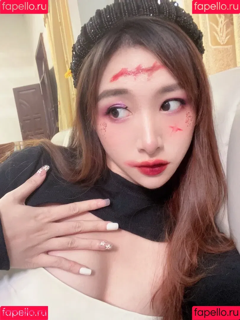 映雪Inshy Onlyfans Photo Gallery 