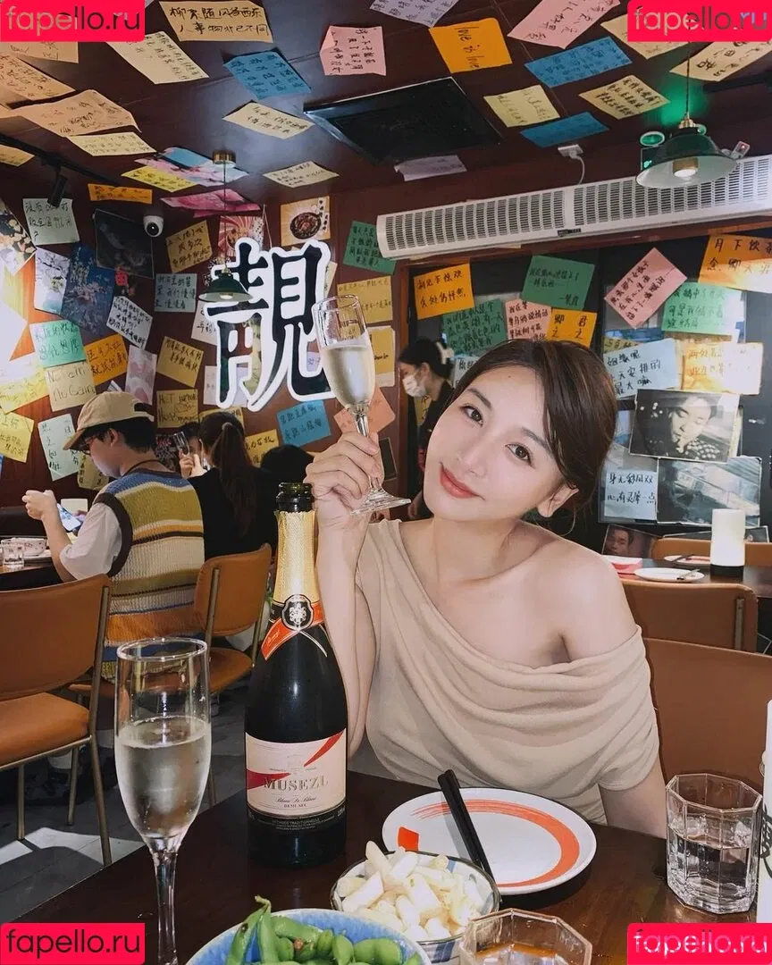 映雪Inshy Onlyfans Photo Gallery 