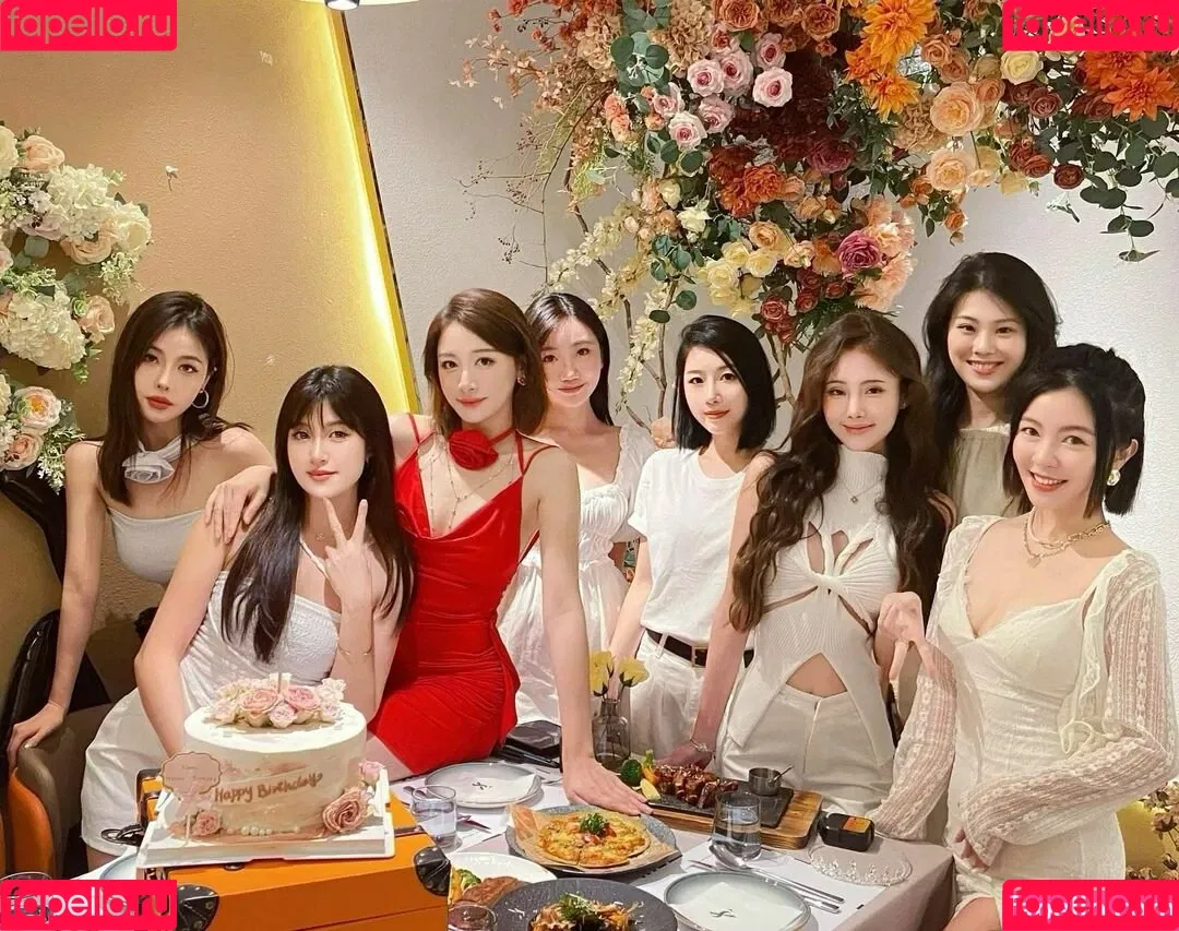 映雪Inshy Onlyfans Photo Gallery 