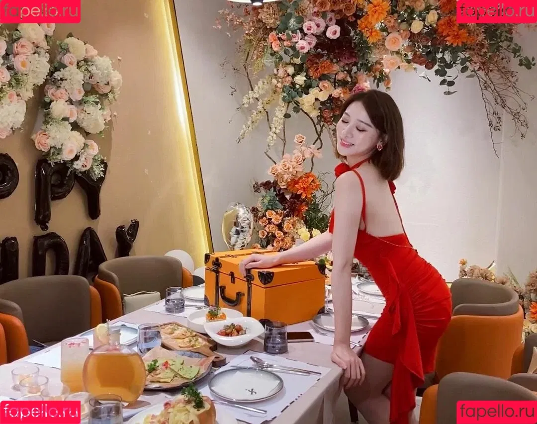 映雪Inshy Onlyfans Photo Gallery 