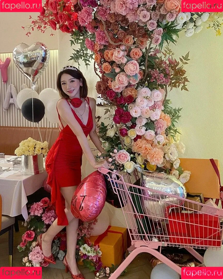 映雪Inshy Onlyfans Photo Gallery 