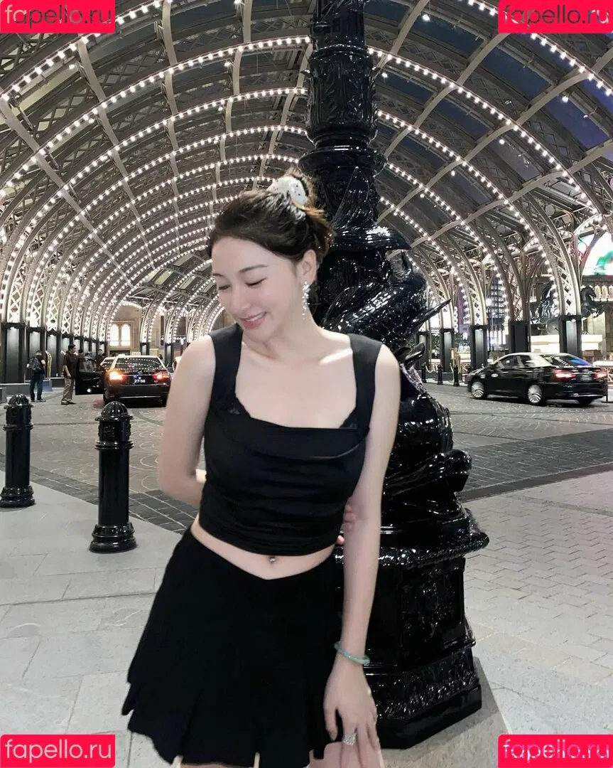 映雪Inshy Onlyfans Photo Gallery 