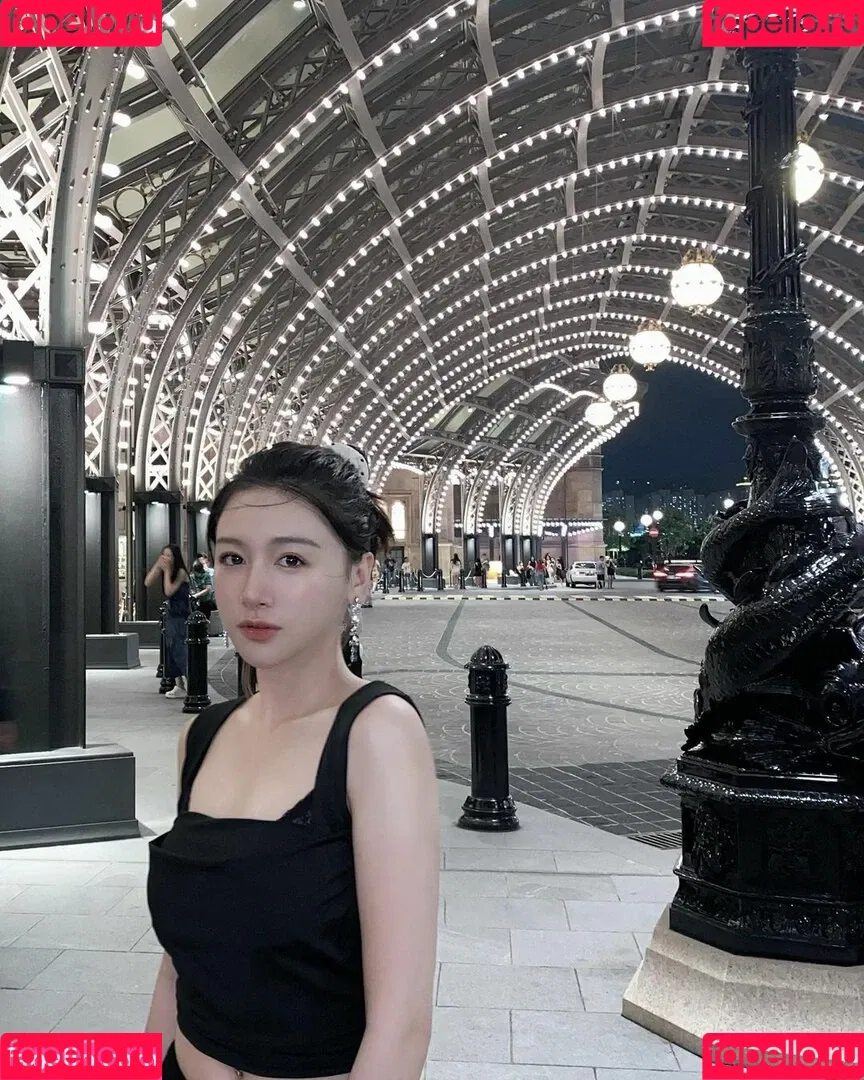 映雪Inshy Onlyfans Photo Gallery 