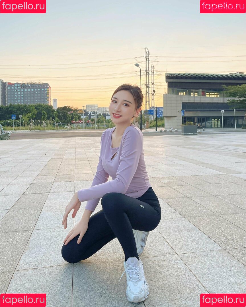 映雪Inshy Onlyfans Photo Gallery 