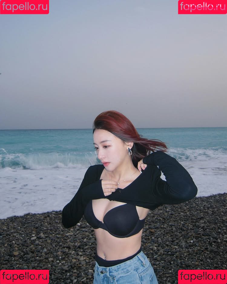 映雪Inshy Onlyfans Photo Gallery 