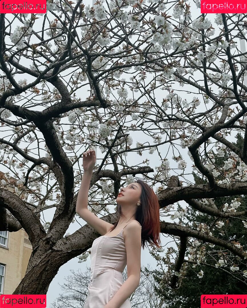 映雪Inshy Onlyfans Photo Gallery 