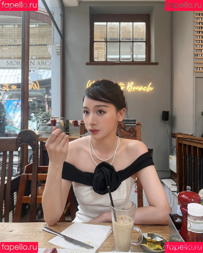 映雪Inshy Onlyfans Photo Gallery 