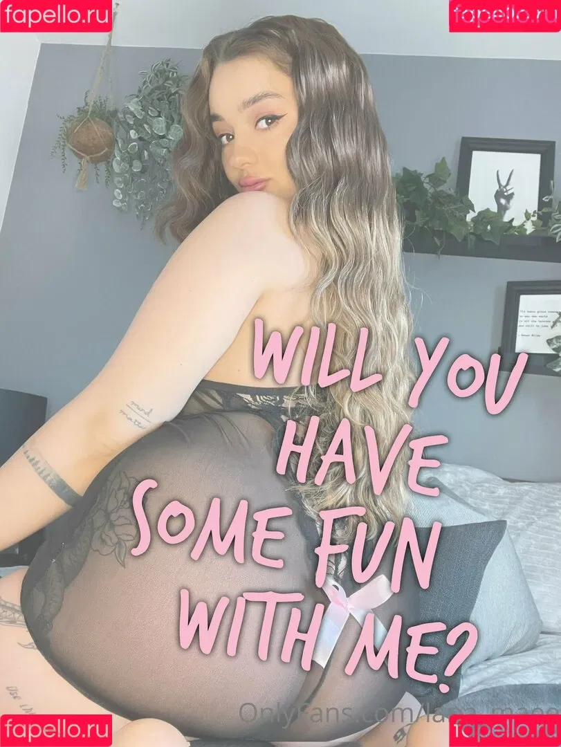 Lana_maee Onlyfans Photo Gallery 