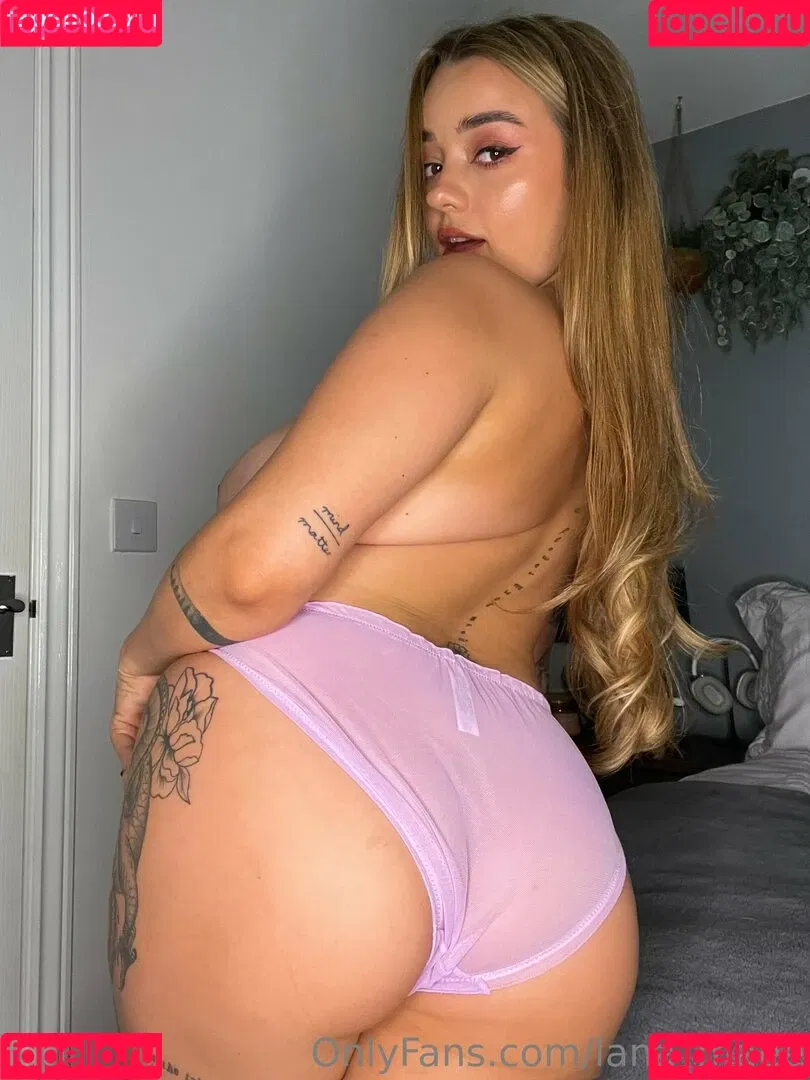 Lana_maee Onlyfans Photo Gallery 
