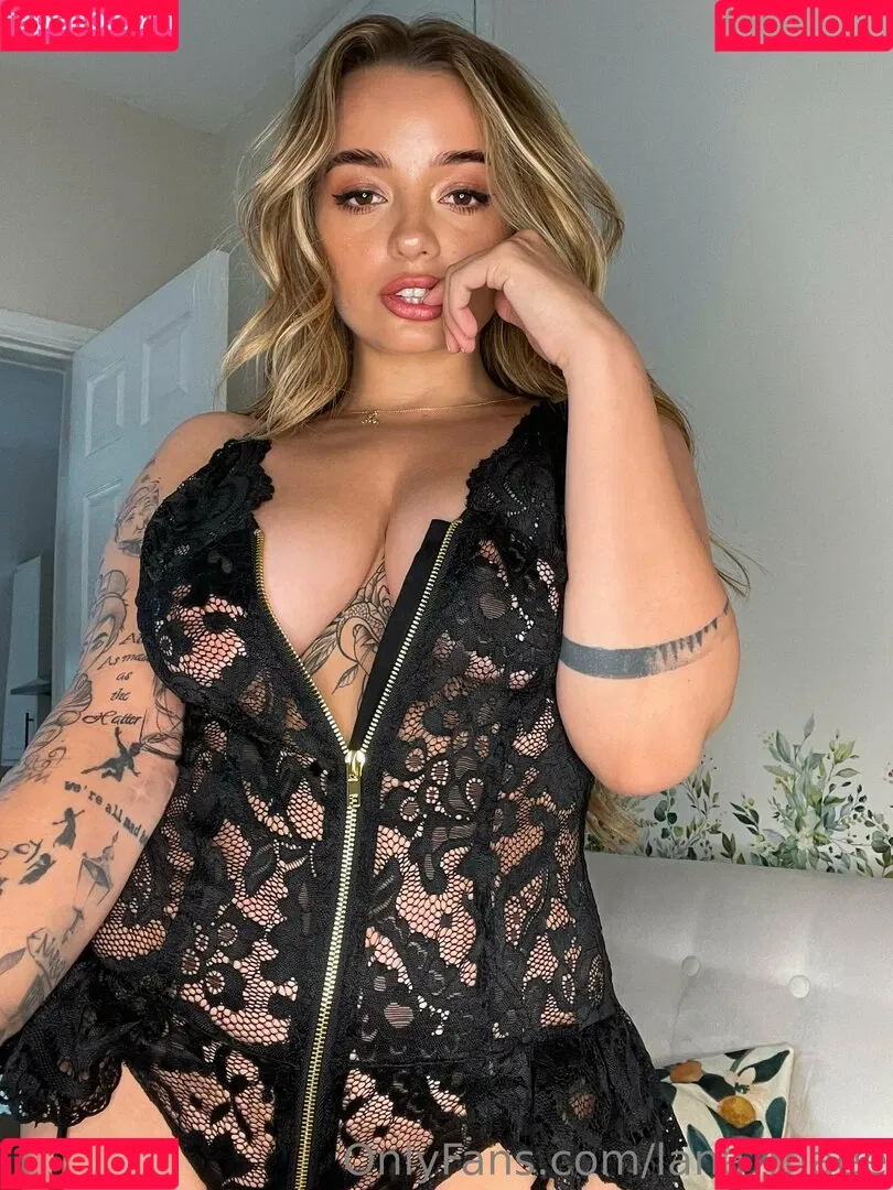 Lana_maee Onlyfans Photo Gallery 