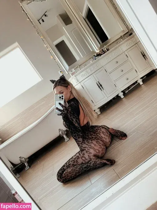 Emma Hix Onlyfans Photo Gallery 