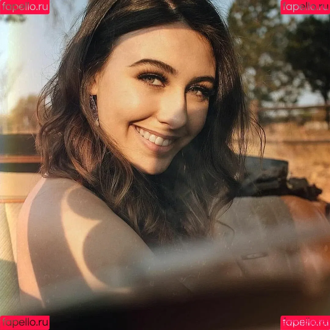 Lanzi Onlyfans Photo Gallery 