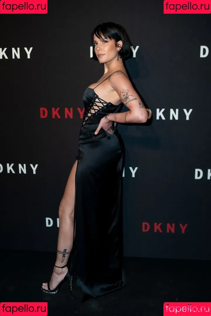 Halsey Onlyfans Photo Gallery 
