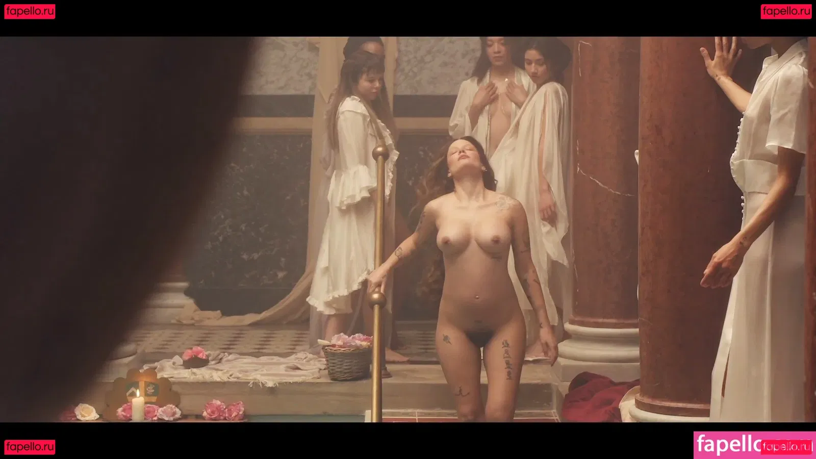 Halsey Onlyfans Photo Gallery 