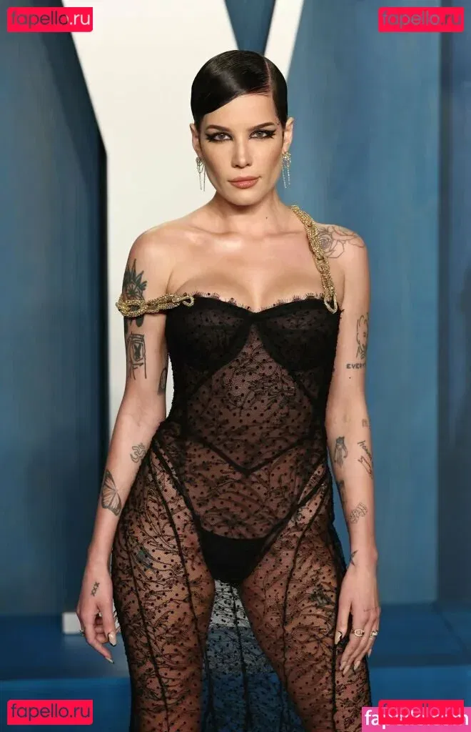 Halsey Onlyfans Photo Gallery 