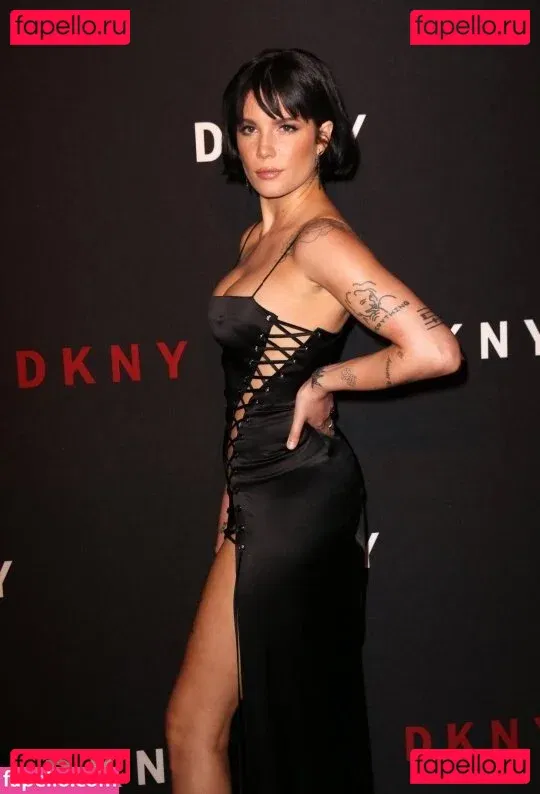 Halsey Onlyfans Photo Gallery 