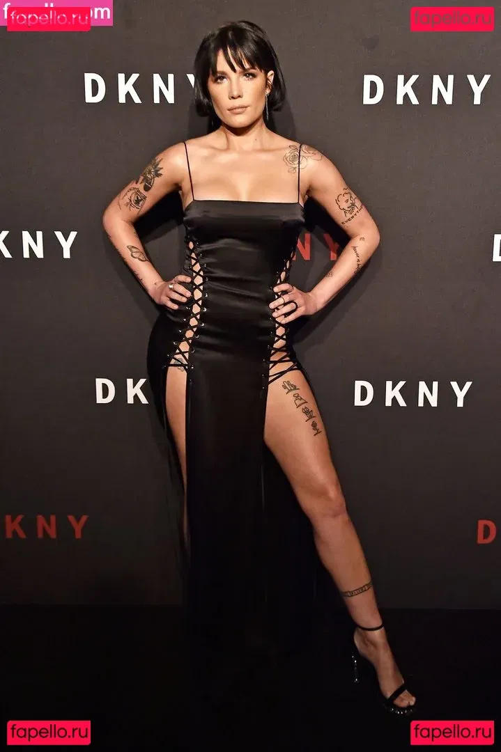 Halsey Onlyfans Photo Gallery 